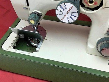 Старые швейные машины: история и модели